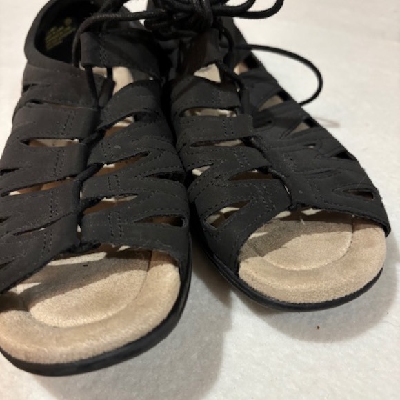 Earth Spirit Women’s Size 10 Shoe in Black - Picture 5 of 5